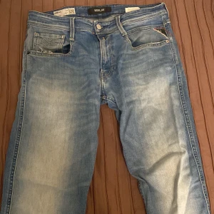 Replay jeans - Väldigt fin tvätt. Slim fit