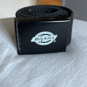 Bälte - Billigt dockors bälte!