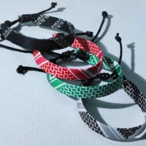 Armband Palestina Keffiyeh - 4 st jättefina armband. Nya. Reglerbar storlek.