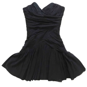 Svart klänning - Svart mini klänning från tara jarmon. Perfekt till nyår. 