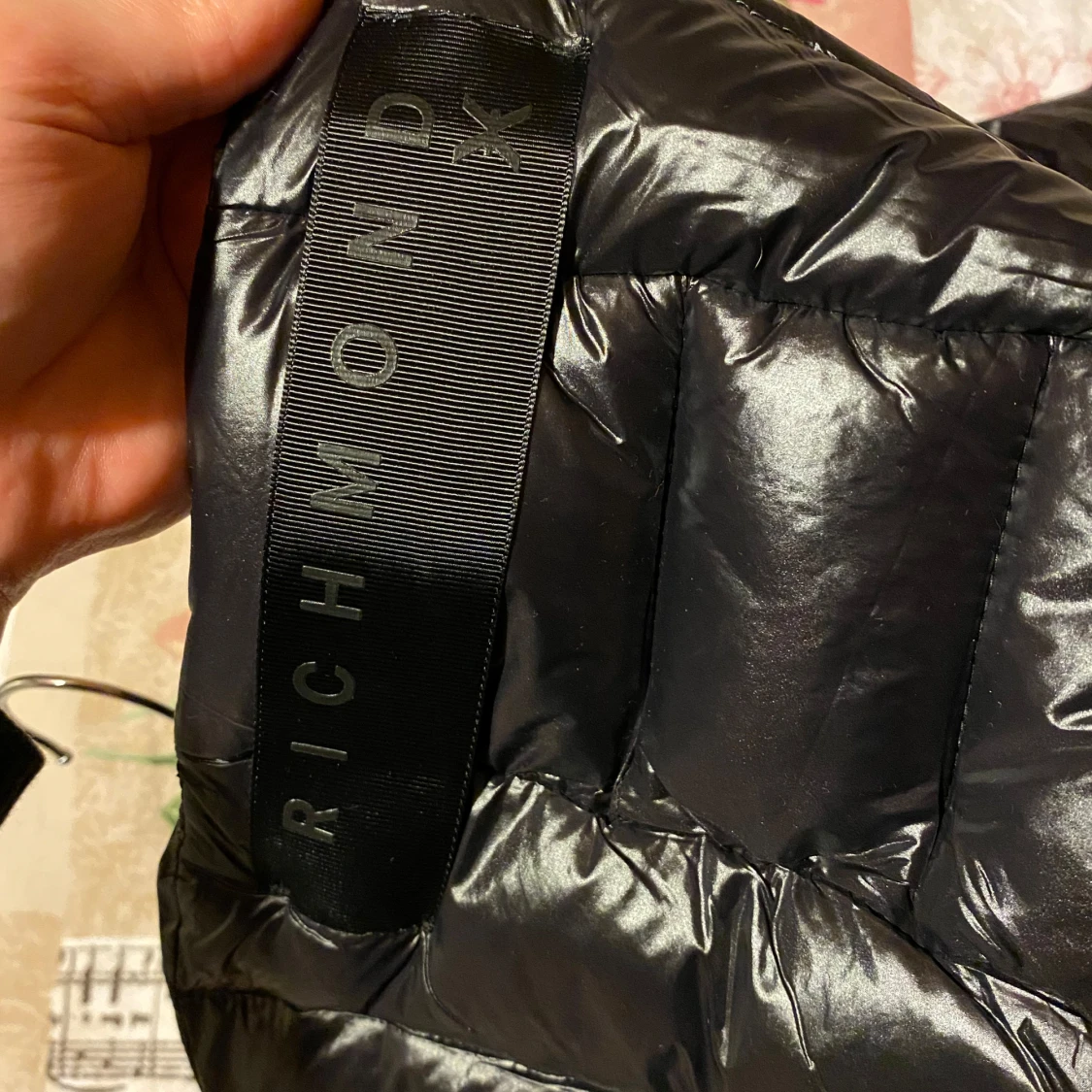 Svart pufferjacka från John Richmond  - 93