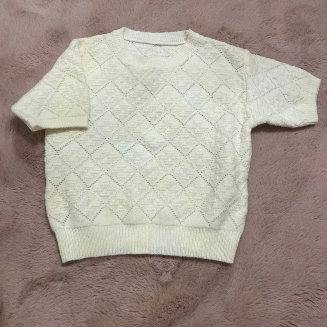 Stickad tröja