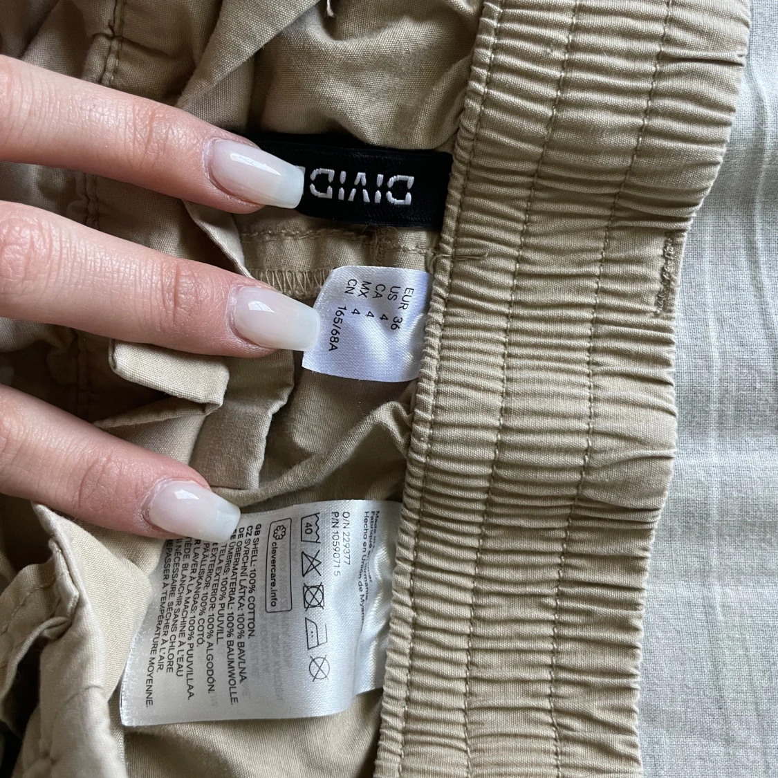 Beige cargobyxor - 91