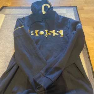 Hugo boss XL - Fint skick. 