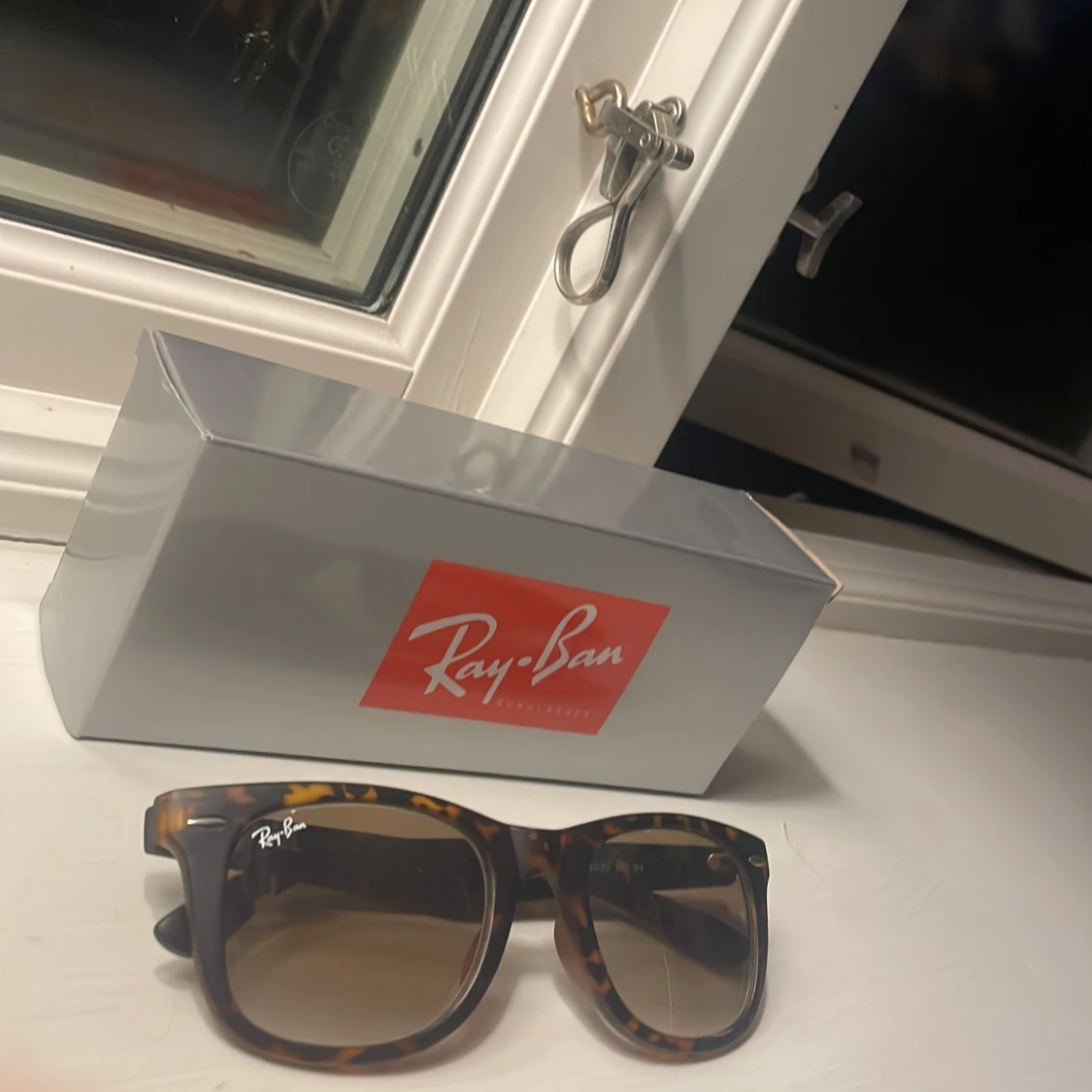 Rayban solgalssögon