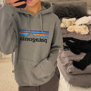  Patagonia hoodie - Grå hoodie från Patagonia🤍🤍