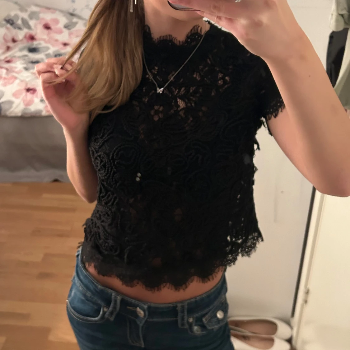 Svart spets topp  - 90