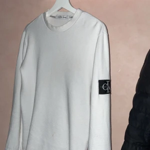 Slim Fitt Topp i Utmärkt skick, storlek S - Storlek S/slimfit, stabil skick, pris kan diskuteras 