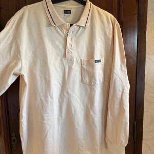 Tröja, armani - Bra men använt skick Storlekt small-medium