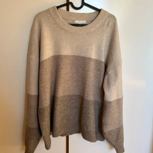 Stickad tröja från H&M - Stickad tröja från H&M i stl M