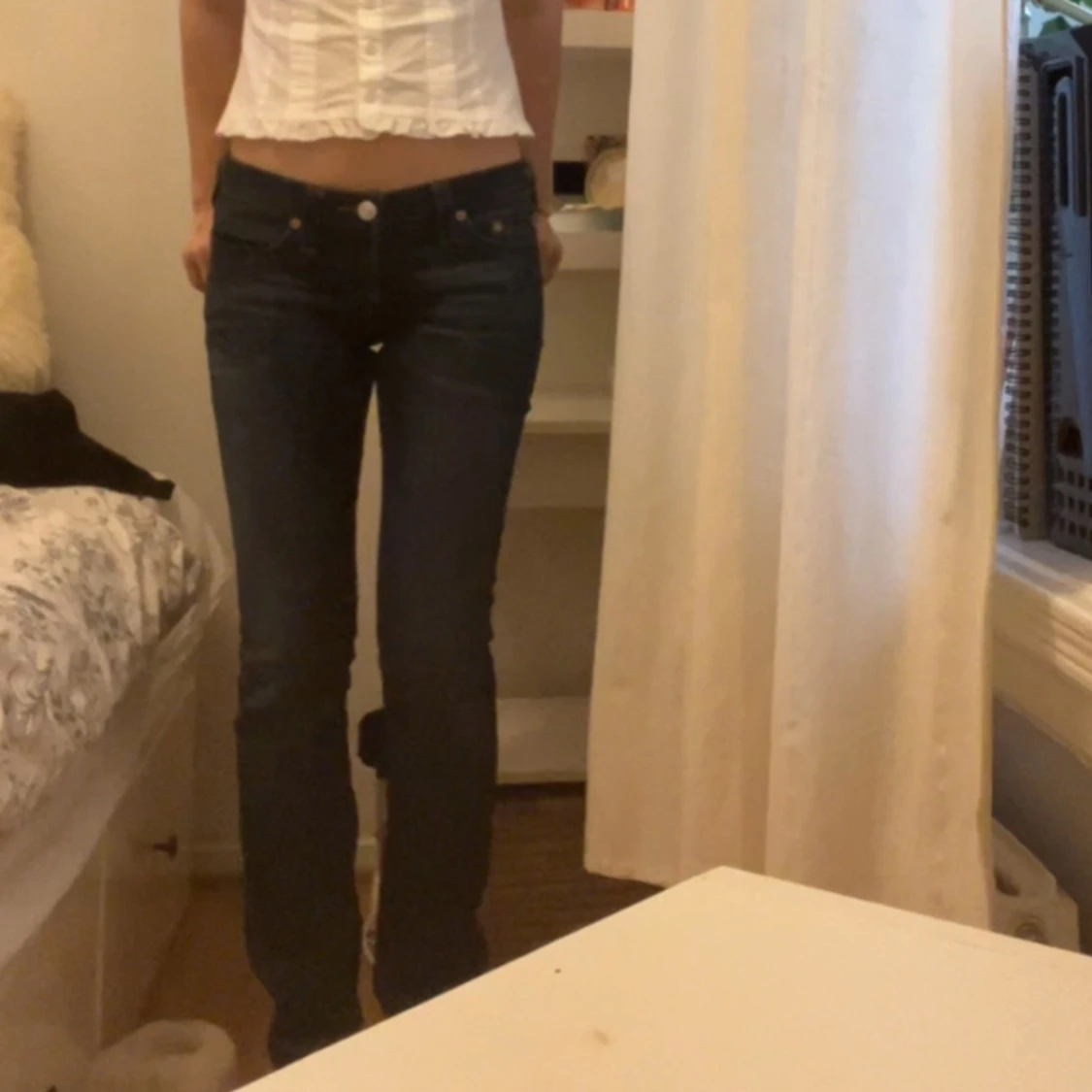 Lågmidjade jeans från True Religion - 1