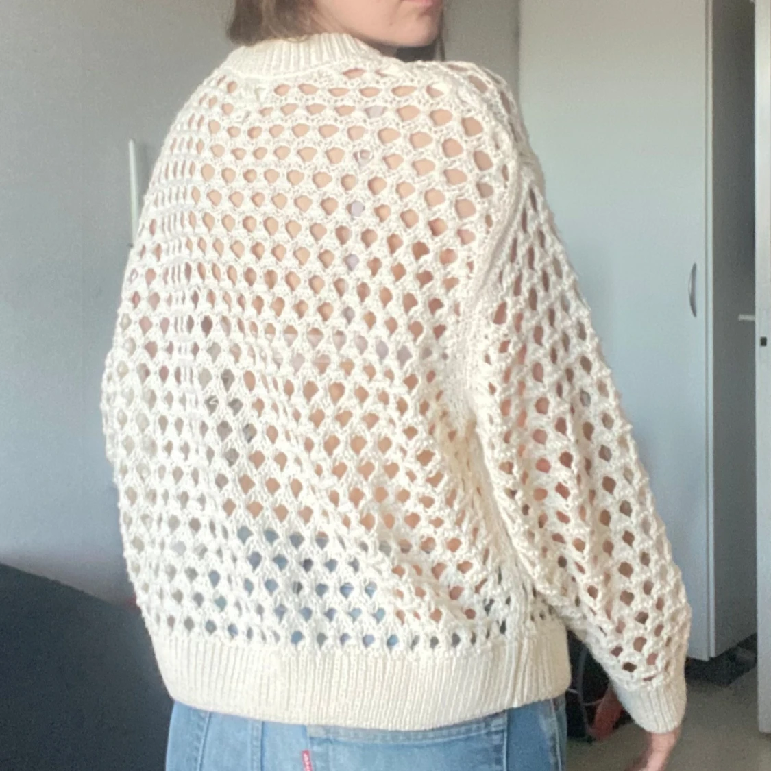 Vit stickad tröja - 1