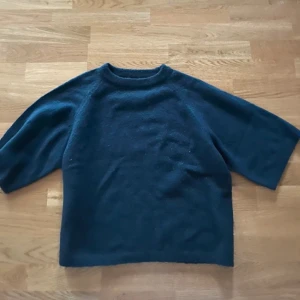 Grön stickad tröja  - Jätte fin stickad t shirt som aldrig använts 💚