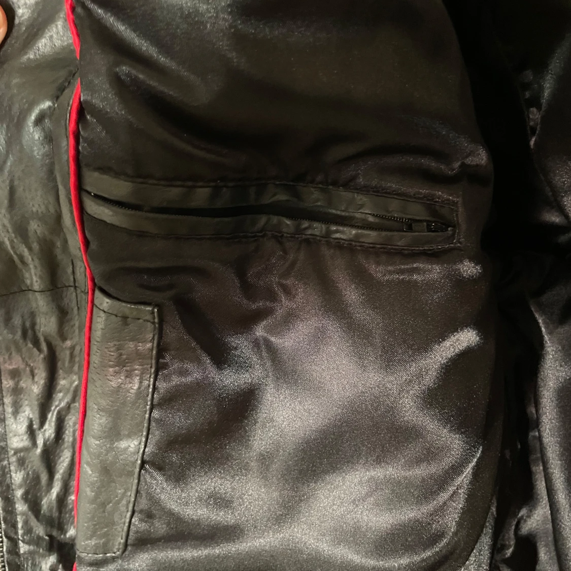 Svart skinnjacka från Kaos - 3