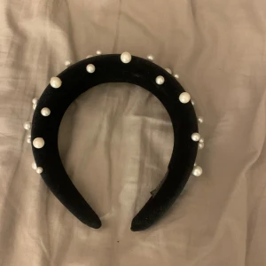 diadem  - säljer mitt diadem då jag aldrig använder de