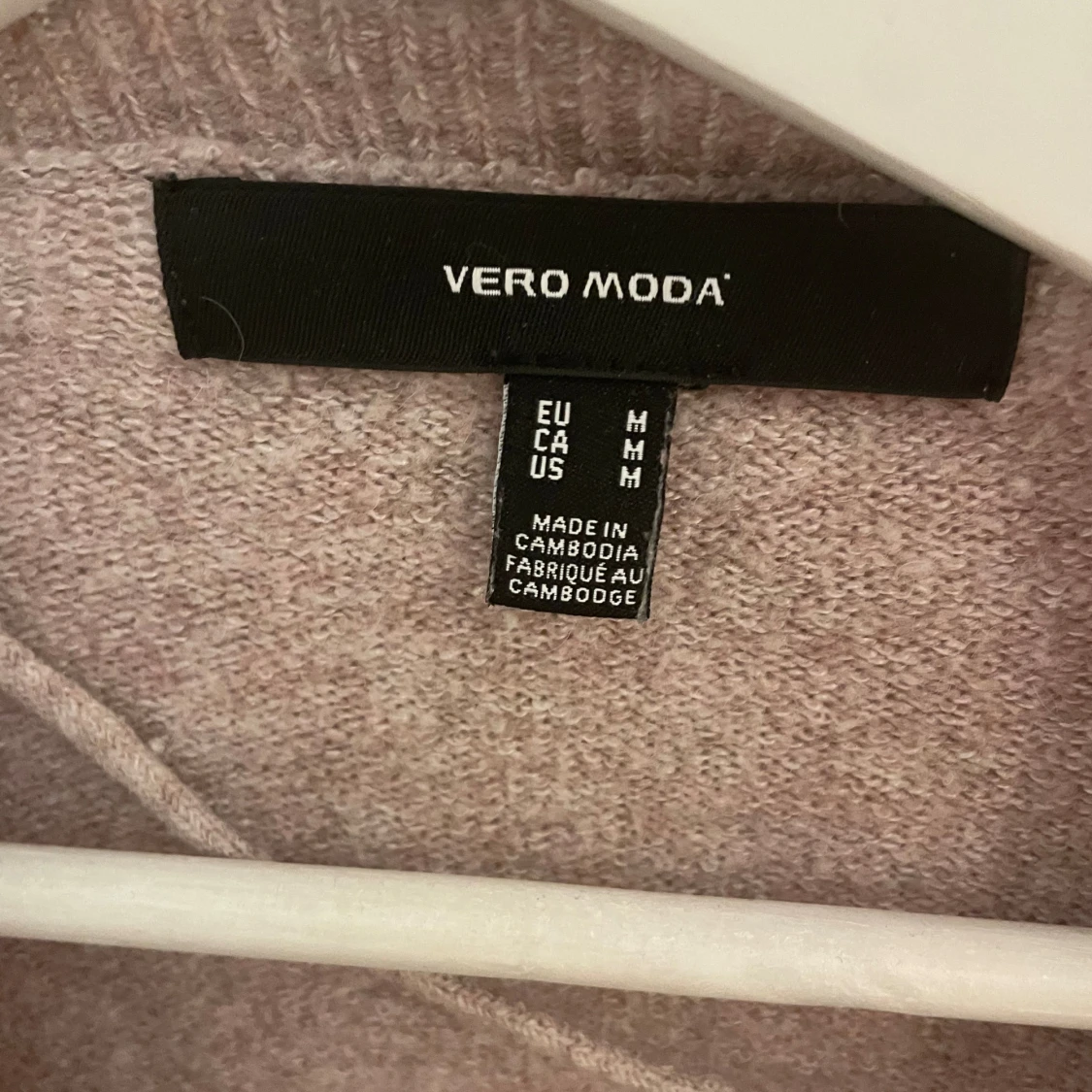 Stickad tröja  - 91