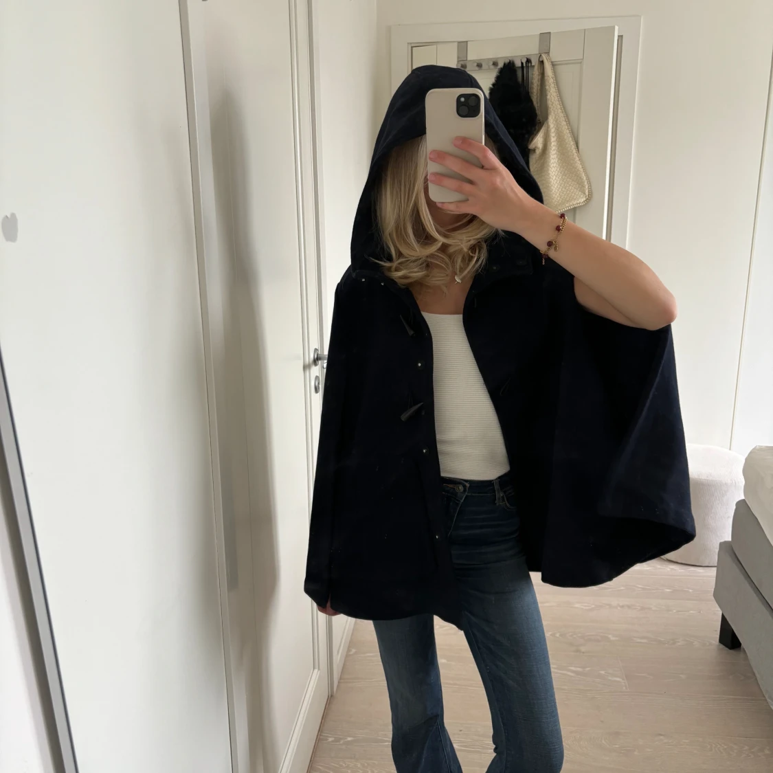 Cape - 93