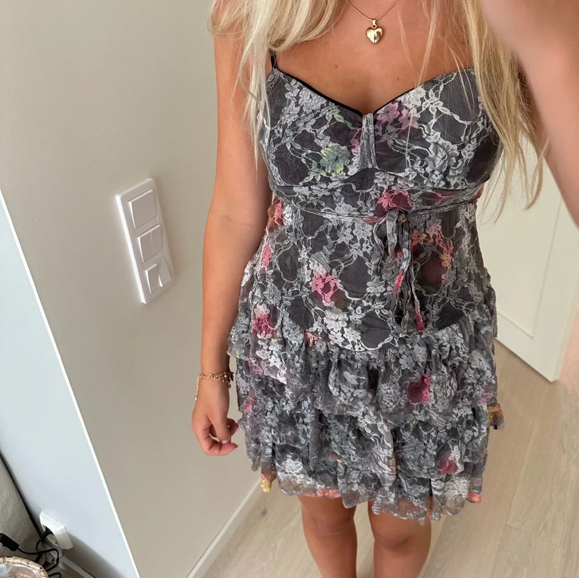 Mönstrad klänning - 90