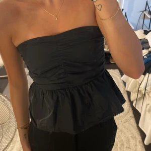 Topp - Från gina. Använd en gång 🥰