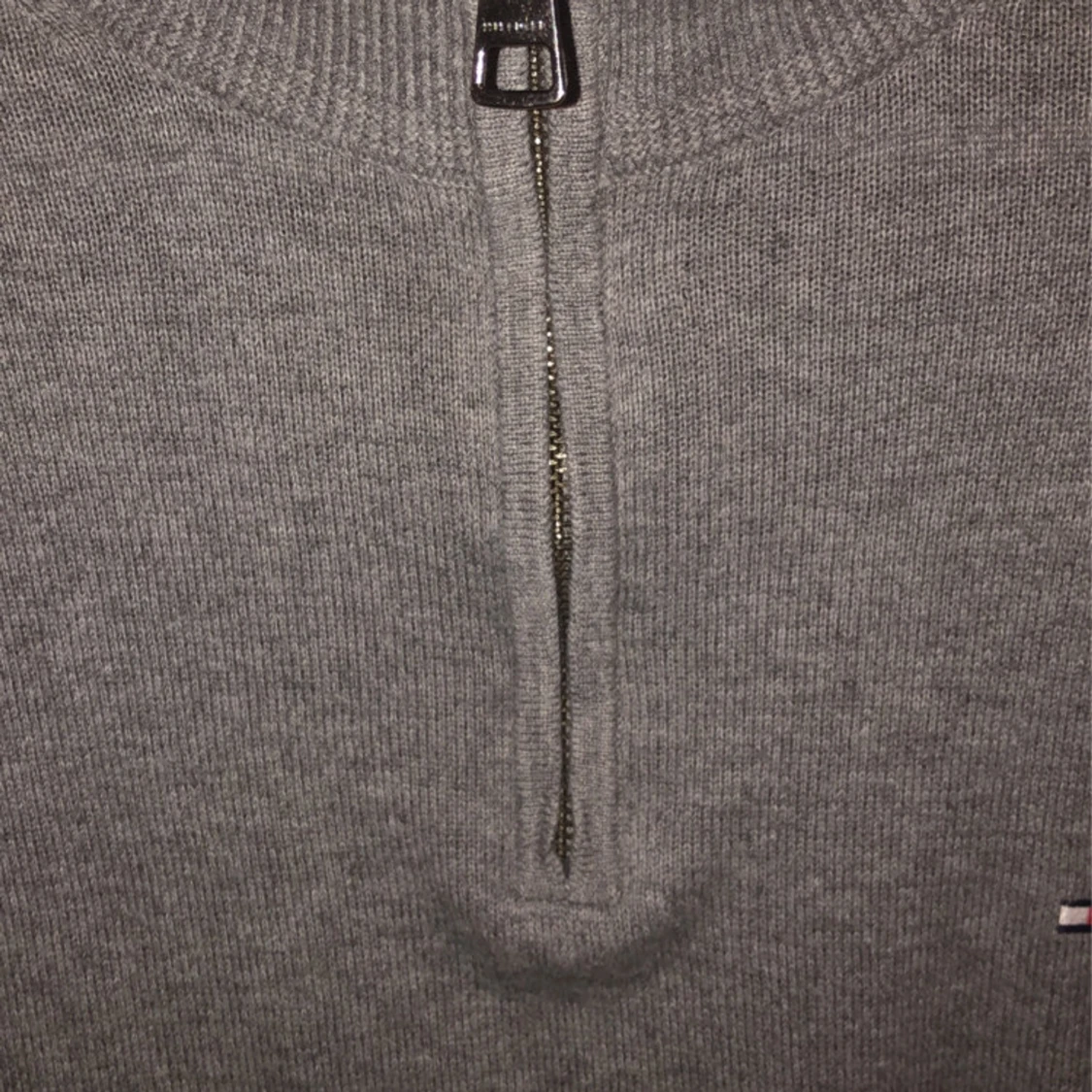 Grå tröja med dragkedja från Tommy Hilfiger - 2