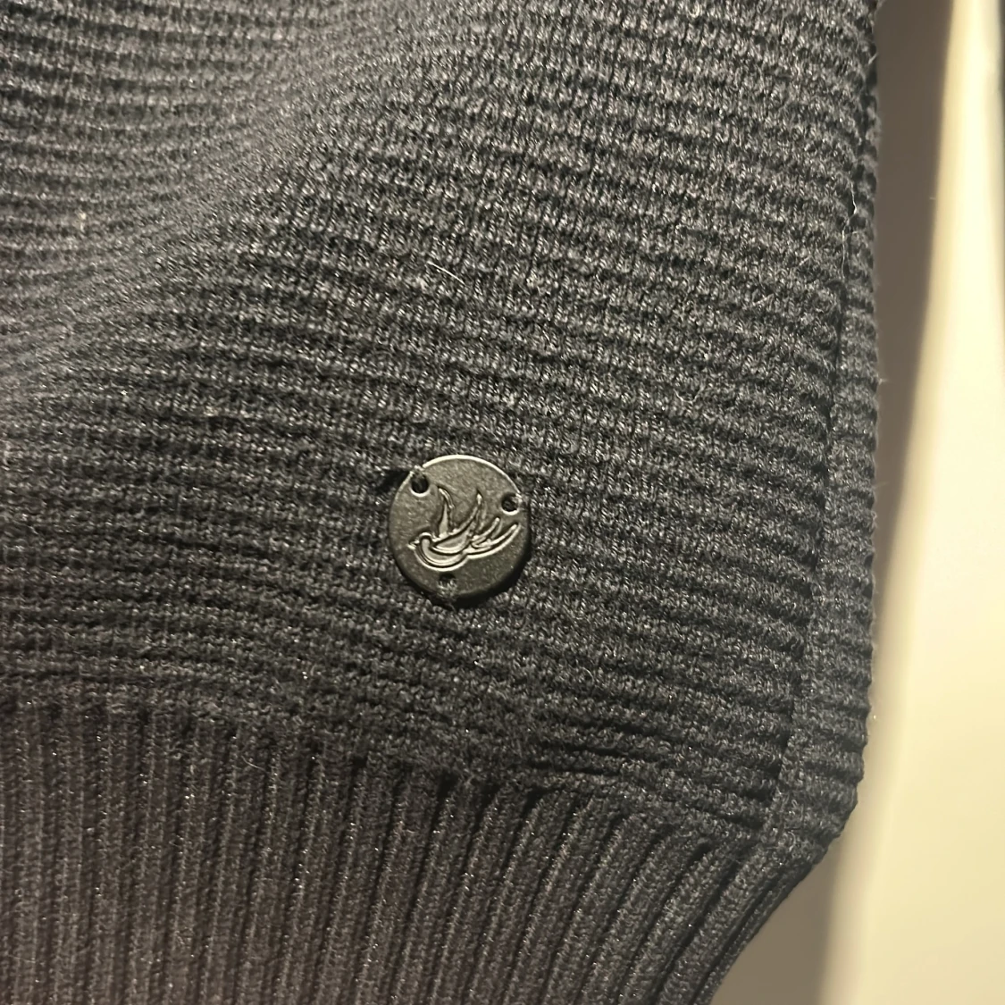 Svart stickad tröja från WE - 2