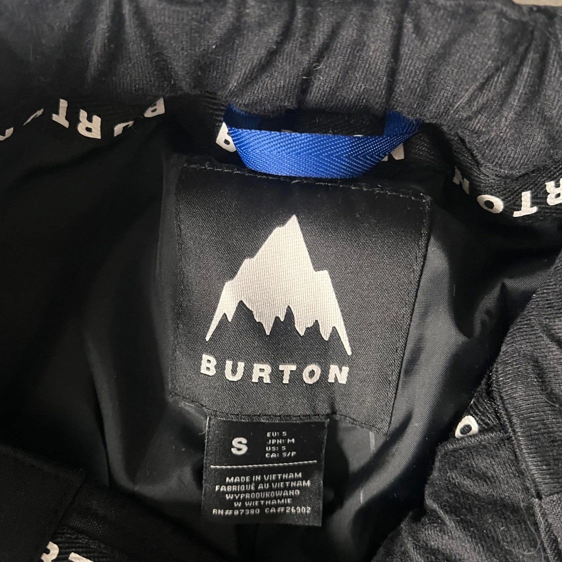 Svarta byxor från Burton - 1