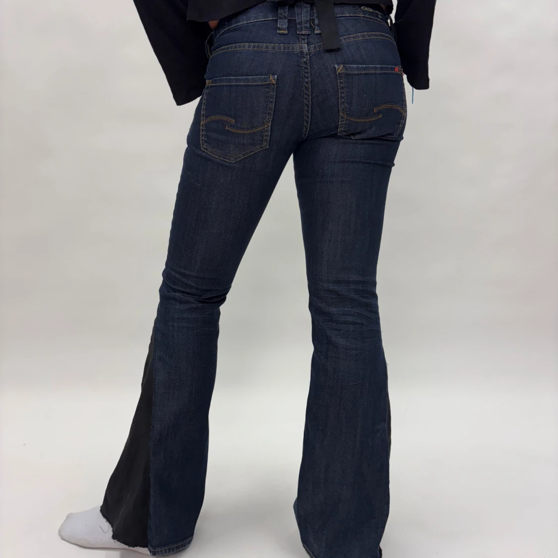 Mörkblå bootcut jeans från QS by S.Oliver - 1