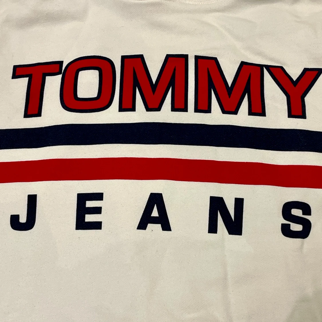 Vit hoodie från Tommy Jeans - 1