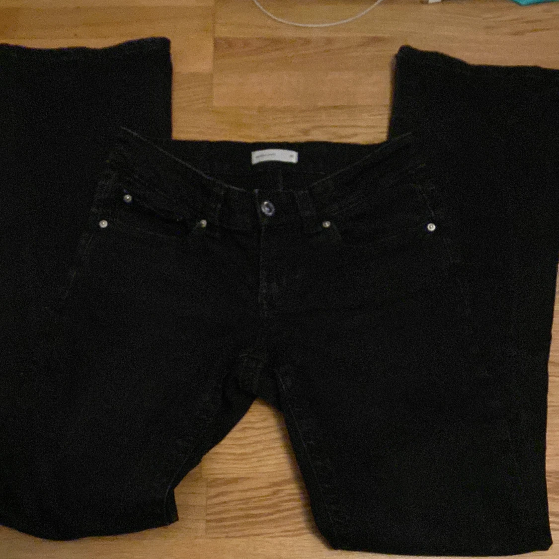 Svarta jeans från Gina Tricot - 2