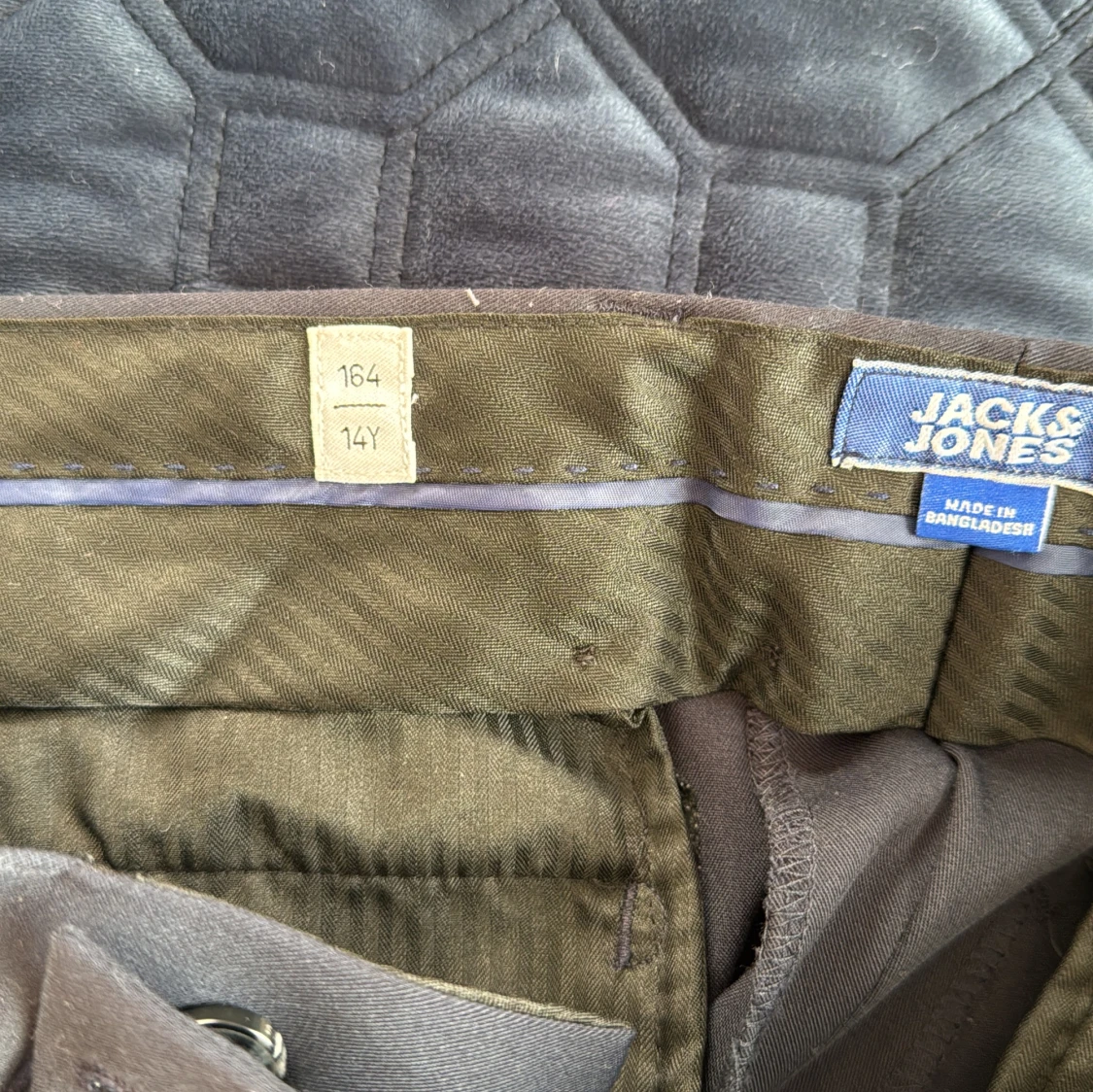 Mörkblå kostymbyxor från Jack & Jones - 2
