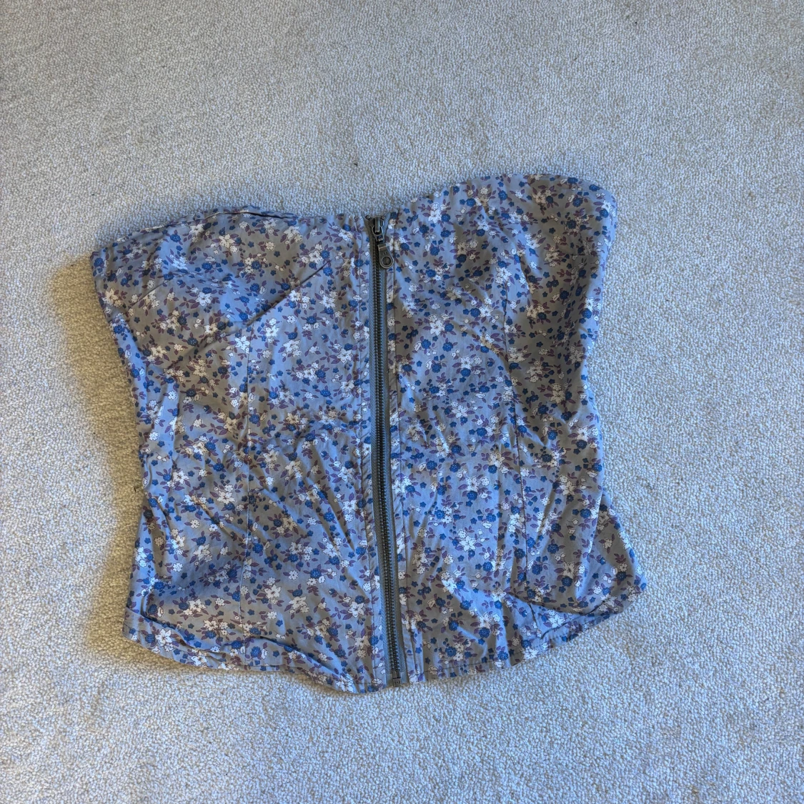 Blommig korsettopp från Orsay