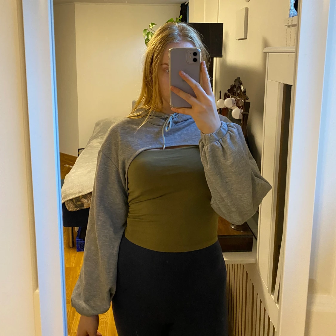 Croppad hoodie, m - 90