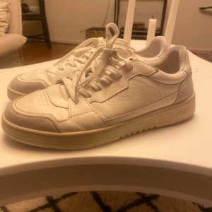 Arigato skor - Säljer för dom inte andvänds längre. Dom är i ganska bra skick i storlek 42 men passar även 41. Skriv om ni har minsta lilla grej.