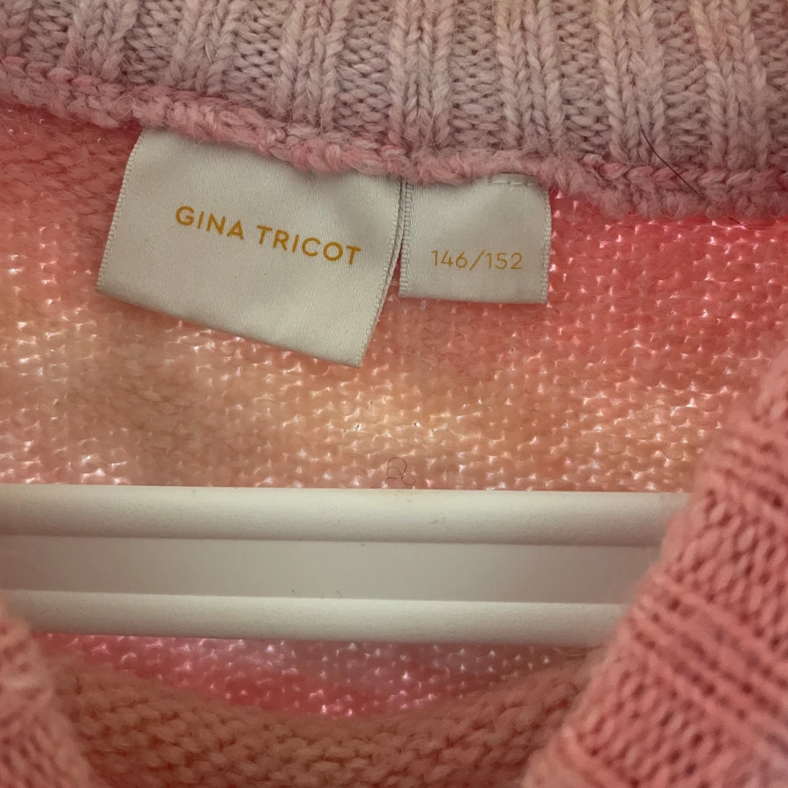 Riktigt fin ”rosa” stickad tröja💓 - 91