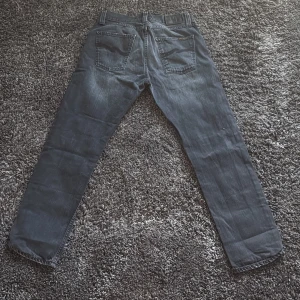 Nudie jeans  - Nudie jeans i bra skick  Strl w33 l32