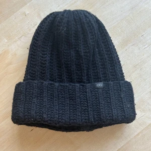 Svart mössa - Svart mössa❤️