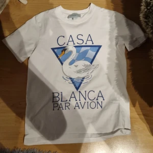 Casa blanca t shirt small - Ett plagg för äkta kungar ny pris runt 3000kr