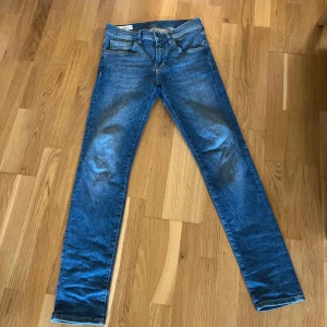 J Lindeberg Jeans - Sparsamt använda i fint skick 