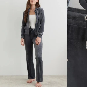 Mjukis sätt - Jag säljer ett sätt från Gina men i mörk brun färg. Tröjan är i S och byxorna är i Xs. Jag hitta plagget när jag renasde min garderob. Inte så mycke använd, och är i bra skick. 130 för tröjan och 130 för byxorna!💞pris kan diskuteras!💕