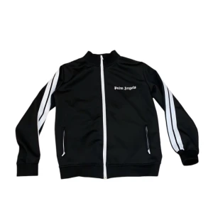 Palm angels tracksuit - Storlek S Helt ny palm angels tracksuit som jar blivit använd en gång