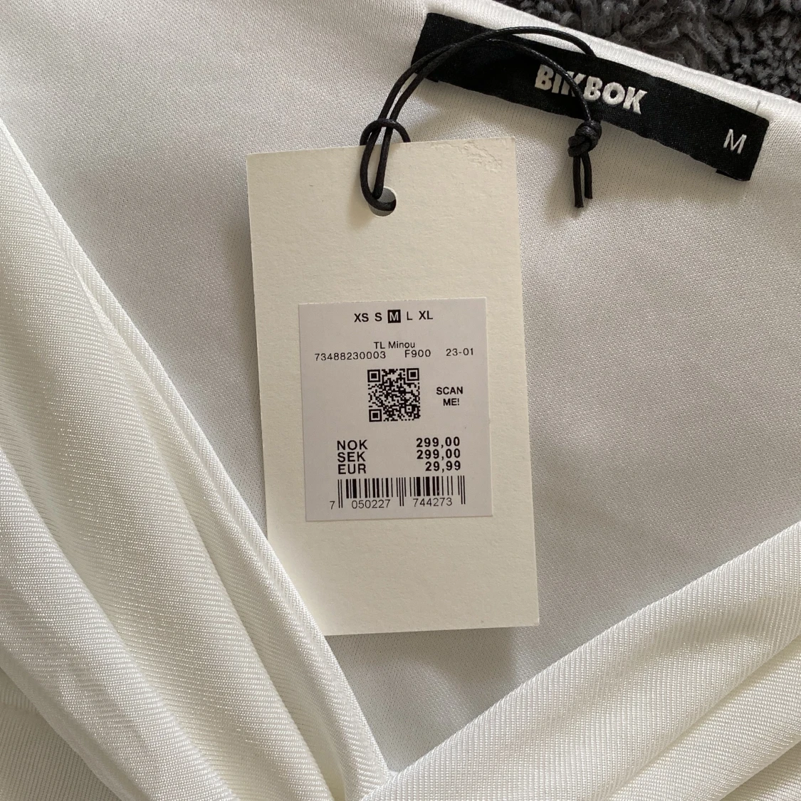 Topp/tröja från bikbok, prislapp kvar - 90