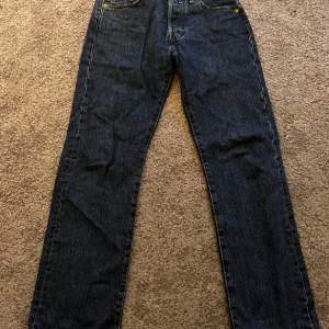 Levis 501 i storlek 29/30, de är i fint skick