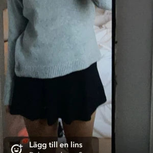 Kjol från ginatricot - Super fin kjol från Gina! Passar till sommaren, fest eller vardags!💕🥹