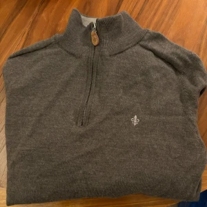 Morris half zip beige brun - Snygg Morris half zip Storlek L