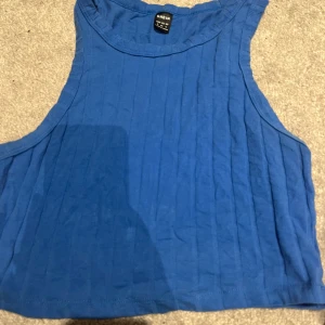 linne - linne från shein storlek:S pris: 10kr 