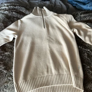 Half zip Jack and jones - väldigt bra skick!!!! 