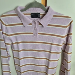 Fin randig tröja - Tunn stickat tröja 