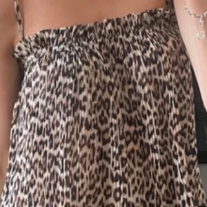 Leopard linne  - Super elegant linne i skulle xs 