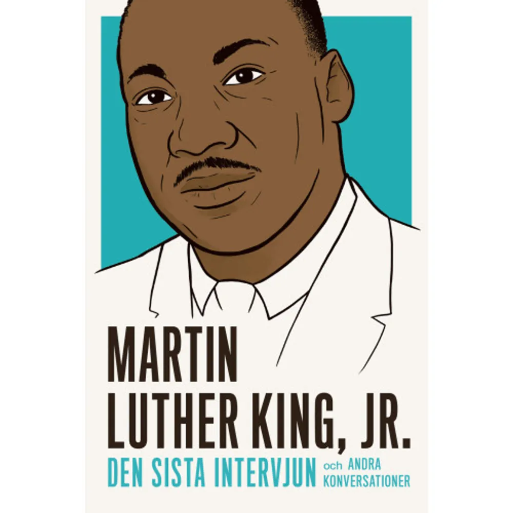 “Orättvisa någonstans är ett hot mot rättvisan överallt.” —MARTIN LUTHER KING JR Följande kollektion innefattar intervjuer och konversationer från hela Martin Luther King Jr:s karriär, från hans första längre tv-framträdande till hans sista djupgående intervju—hållen bara tio dagar innan han mördades—liksom en del fascinerande extramaterial, så som medborgarrättsikonens näst intill bortglömda rådgivningsspalt i tidskriften Ebony. Kings framsynta synpunkter på sådana ämnen som slaveriets långa skugga, det vita USA:s betydelse för målet om etnisk jämlikhet och attacker på fredliga svarta medborgare talar direkt till vår egen värld—en värld som King hjälpte till att skapa men inte fick leva för att beskåda. “Dr King omdefinierade begreppen rättvisa, frihet och jämlikhet, och då han ledde marscher och protester och höjde sin röst förändrade han historiens gång.” —BARACK OBAMA “Hans ord, hans maning till handling . . . möjliggjorde för unga människor . . . att tänka utanför begränsningarna för våra egna omständigheter, att föreställa oss en större och vidare värld än den vi bebodde.” —HILLARY CLINTON “Martin har gått igenom Gud vet vilket helvete för att väcka Amerikas samvete.” —JAMES BALDWIN “[King] är den förste som fått budskapet om gränsöverskridande kärlek att besannas under loppet av sin kamp, och han har fört detta budskap till alla människor, till alla nationer och etniciteter.” —NOBELS FREDSPRISKOMMITTÉ, 1964    Format Häftad   Omfång 128 sidor   Språk Svenska   Förlag Sjösala förlag AB   Utgivningsdatum 2018-08-08   Medverkande Erik Thompson   ISBN 9789187193392  . Böcker.