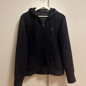 Ralph lauren cardigan - Ralph lauren cardigan | Storlek s passar xs | Skick 8,5/10 | Kontakta vid funderingar🕺